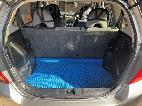 Honda Fit, 2004 — photo 11