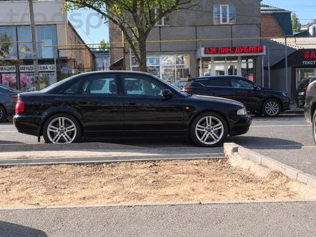 Audi A4, 1998 — photo 1