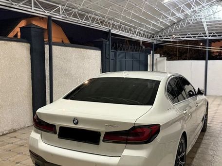 BMW 5 серии, 2021