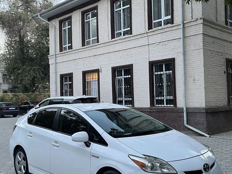 Toyota Prius, 2015 — фото 3