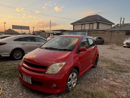 Toyota Ist, 2003 — photo 1