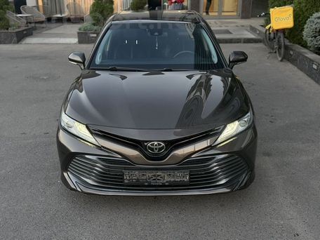 Toyota Camry, 2019 — сүрөт 2