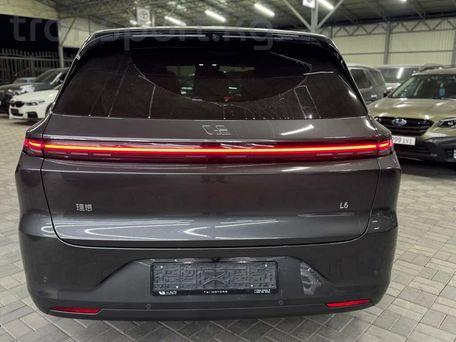 Li Auto (Lixiang) L6, 2025 — 照片 5
