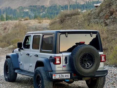 Jeep Wrangler, 2023 — 照片 3