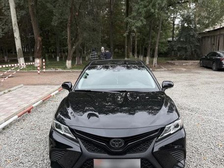 Toyota Camry, 2018 — photo 3