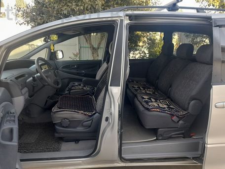 Toyota Previa, 2001 — фото 2