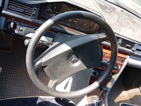 Mercedes-Benz W124, 1990 — photo 4
