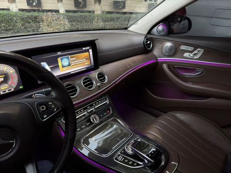 Mercedes-Benz E-Класс, 2016 — фото 20