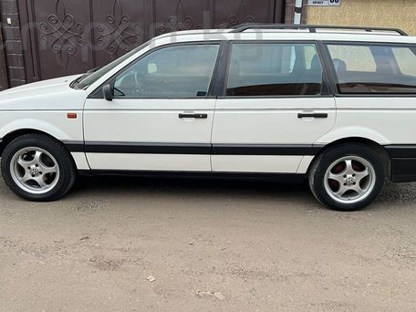 Volkswagen Passat, 1992