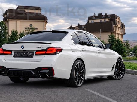 BMW 5 серии, 2019 — 照片 4