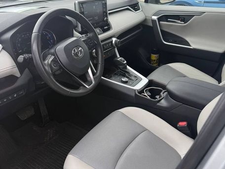 Toyota RAV4, 2020 — photo 13