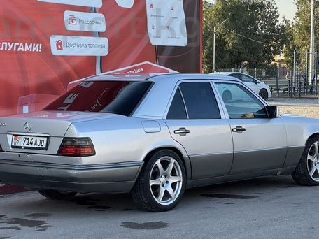 Mercedes-Benz E-Класс, 1994 — photo 4
