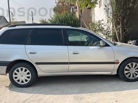 Toyota Avensis, 2002 — photo 1