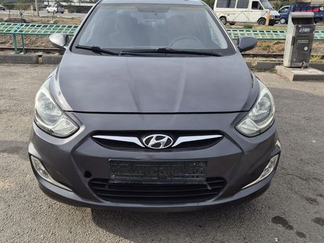 Hyundai Solaris, 2011 — 照片 5