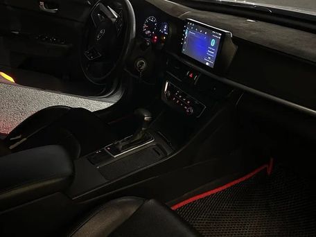 Kia K5, 2018 — photo 10