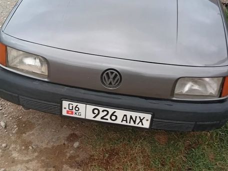 Volkswagen Passat, 1993