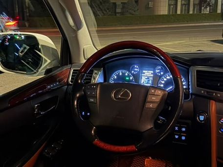 Lexus LX, 2012 — 照片 7