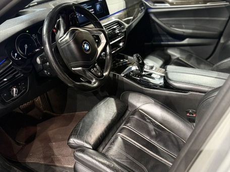 BMW 5 серии, 2018 — 照片 6