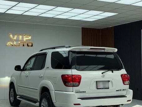 Toyota Sequoia, 2005 — photo 3