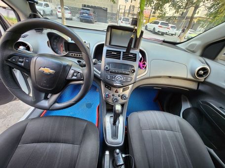 Chevrolet Aveo, 2015 — 照片 5