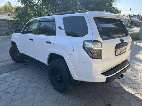 Toyota 4Runner, 2018 — сүрөт 5