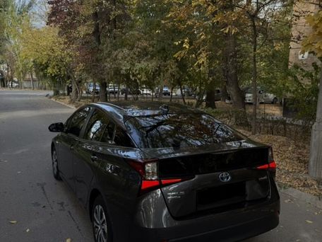 Toyota Prius, 2020 — фото 4