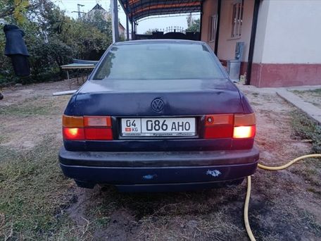 Volkswagen Vento, 1992 — 照片 2