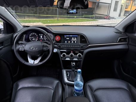 Hyundai Avante, 2018 — 照片 11