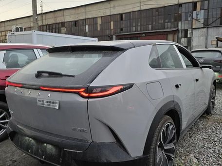 Mazda EZ-60, 2025 — сүрөт 11