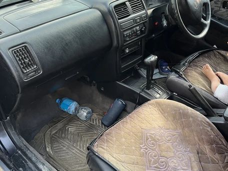 Nissan Lucino, 1996 — 照片 10