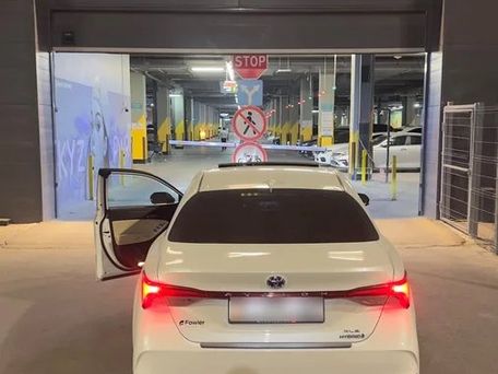 Toyota Avalon, 2021 — photo 3