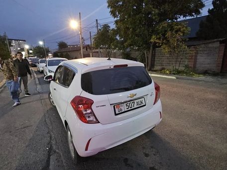 Chevrolet Spark, 2016 — photo 1