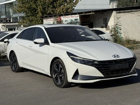 Hyundai Elantra, 2021