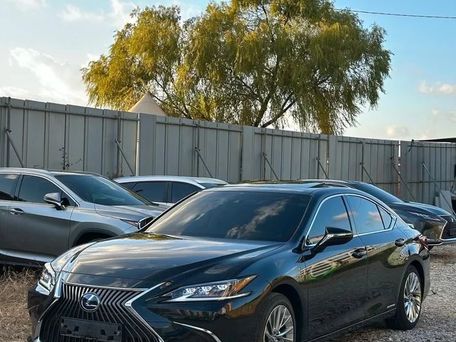 Lexus ES, 2020