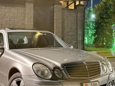 Mercedes-Benz E-Класс, 2004 — сүрөт 1