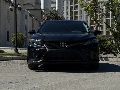 Toyota Camry, 2022 — photo 3