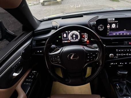 Lexus ES, 2021 — photo 7
