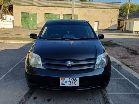 Toyota Ist, 2004 — сүрөт 1