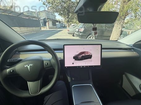 Tesla Model Y, 2022 — 照片 3
