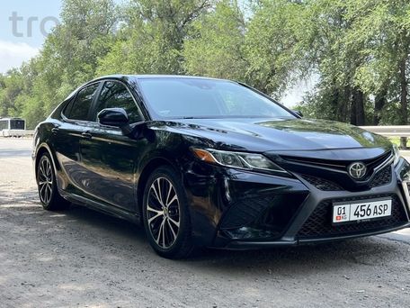 Toyota Camry, 2019 — фото 1
