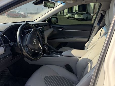 Toyota Camry, 2018 — 照片 10