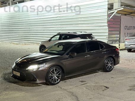 Toyota Camry, 2022 — photo 1