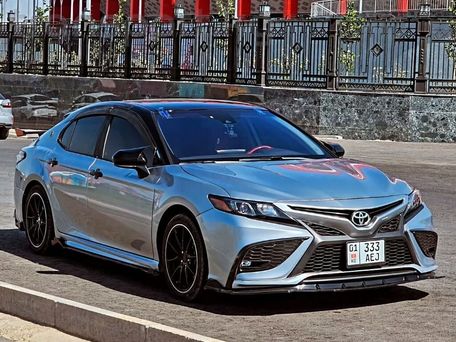 Toyota Camry, 2021 — 照片 2