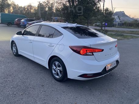 Hyundai Elantra, 2019 — photo 4