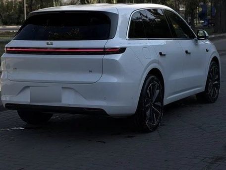 Li Auto (Lixiang) L6, 2024 — фото 4
