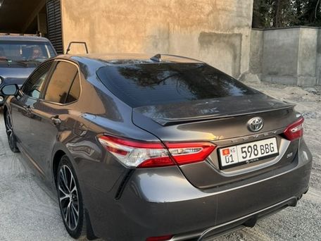 Toyota Camry, 2019 — 照片 3