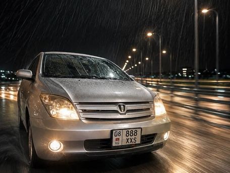 Toyota Ist, 2003