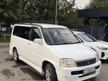 Honda Stepwgn, 2000 — photo 1
