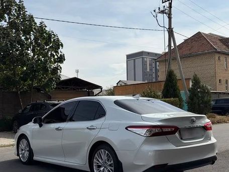 Toyota Camry, 2018 — photo 3