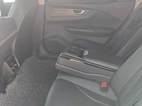 Hongqi E-QM5, 2022 — 照片 8